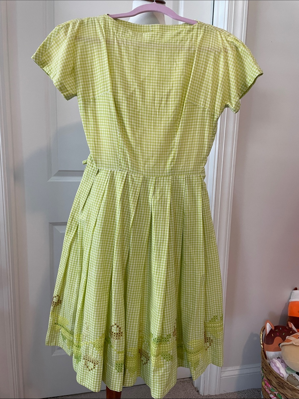 Vintage acorn & leaf embroidered dress